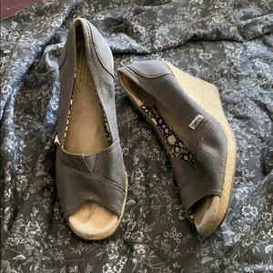 Grey Toms Wedge Sz 9.5